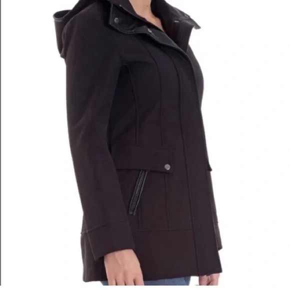 Badgley Mischka Black Paneled Thermotech Jacket - Picture 2 of 16
